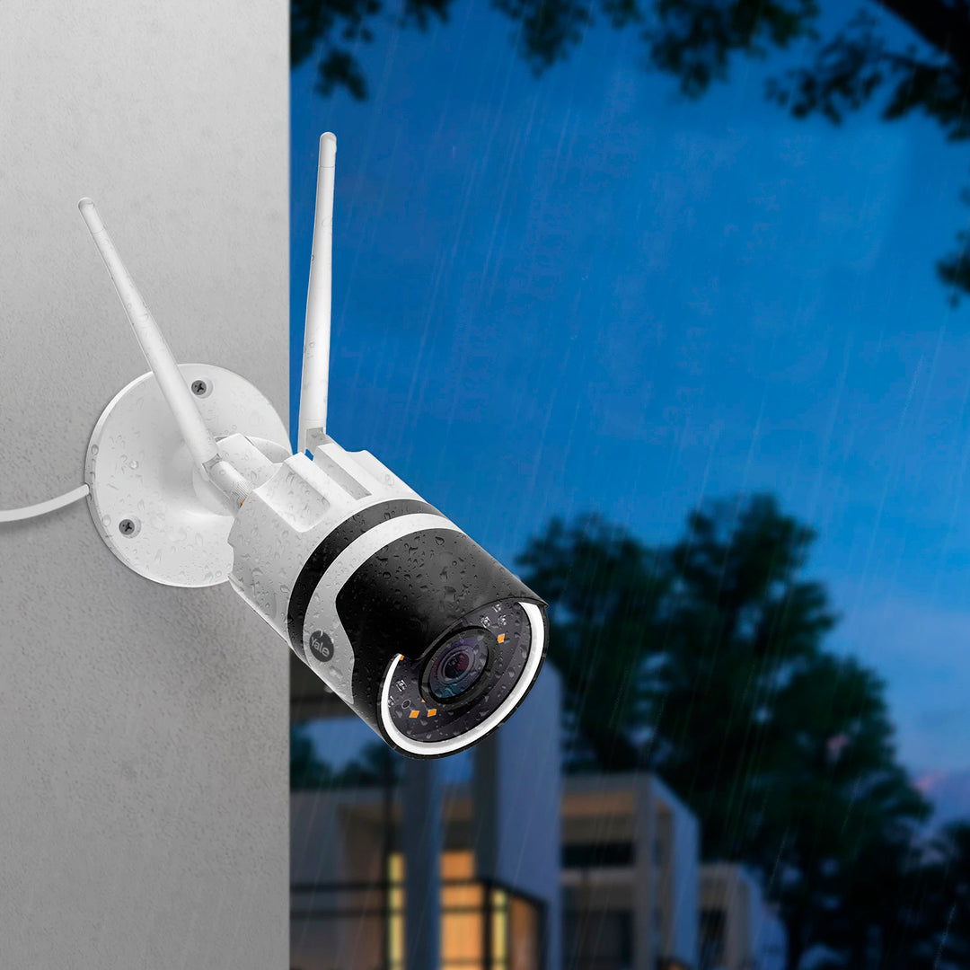 Camara WiFi/HD, V. Nocturna, Resistente a la Lluvia y App Yale Connect