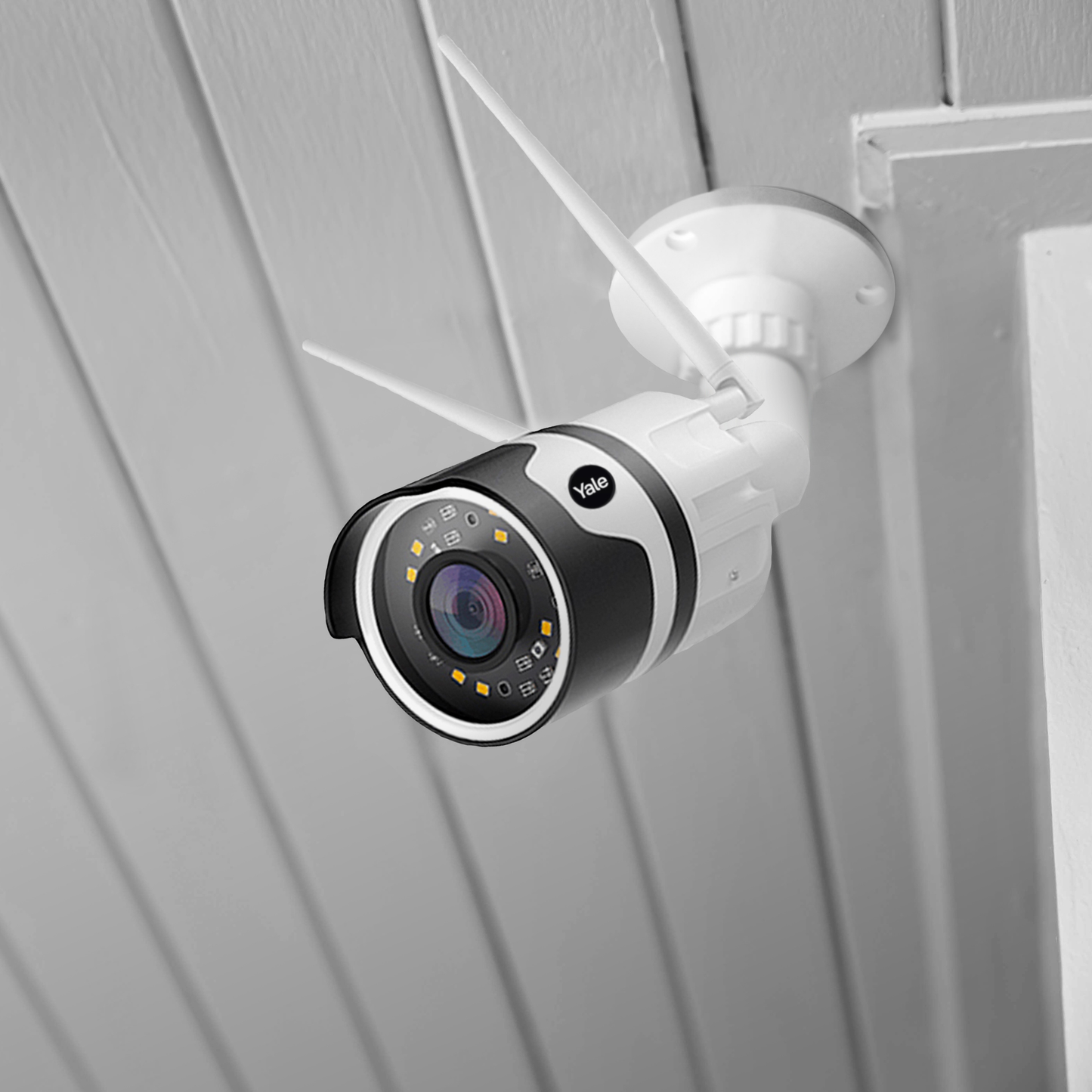 Camara WiFi/HD, V. Nocturna, Resistente a la Lluvia y App Yale Connect